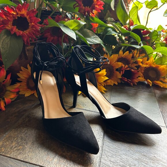 Wild Diva Lounge “Marie” Black Suede Strappy Evening Stiletto Pump - Picture 2 of 10